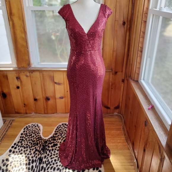 Lulus catching compliments burgundy sequin gown - Picture 6 of 14